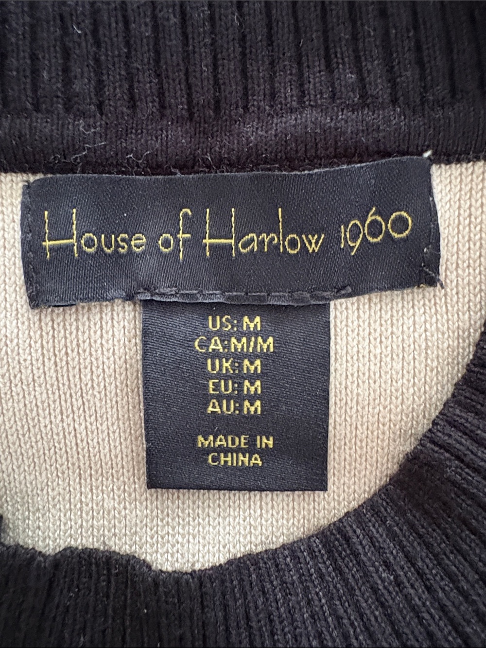 House of Harlow 1960 Beige Sweater with Black Trim - Picture 3 of 3